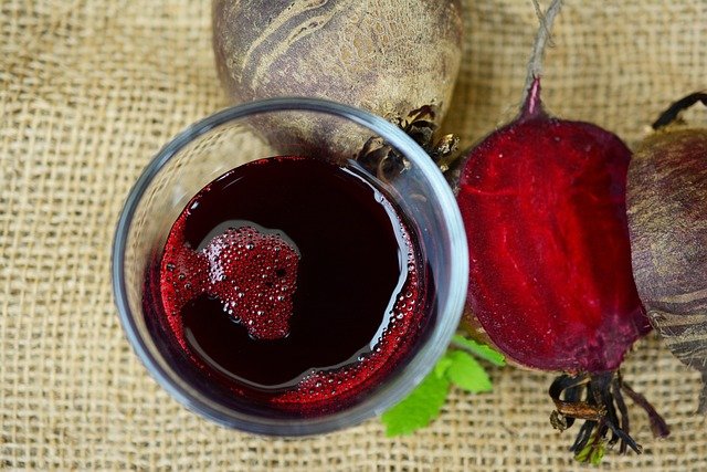 jus de betterave, pomme et gingembre
