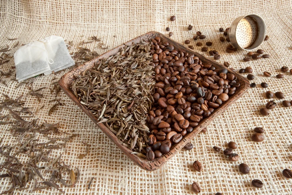 est-ce qu'il vaut mieux boire du café ou du thé pour la santé ?