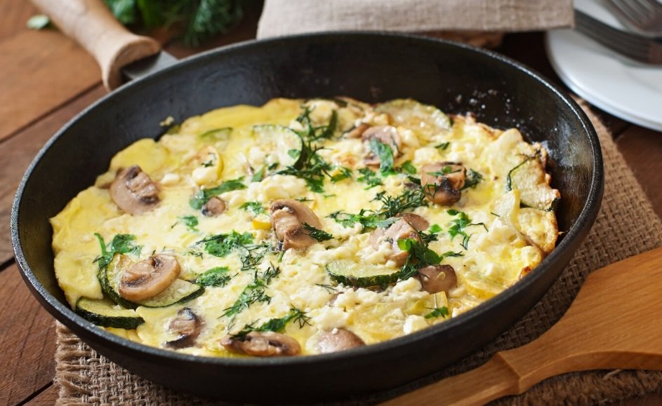 frittata aux champignons et aux oignions caramélisés