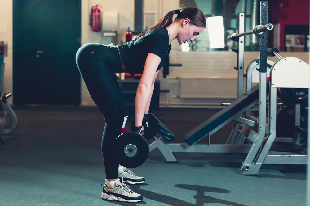 Erreurs fréquentes à éviter lors des squats pour muscler les fessiers